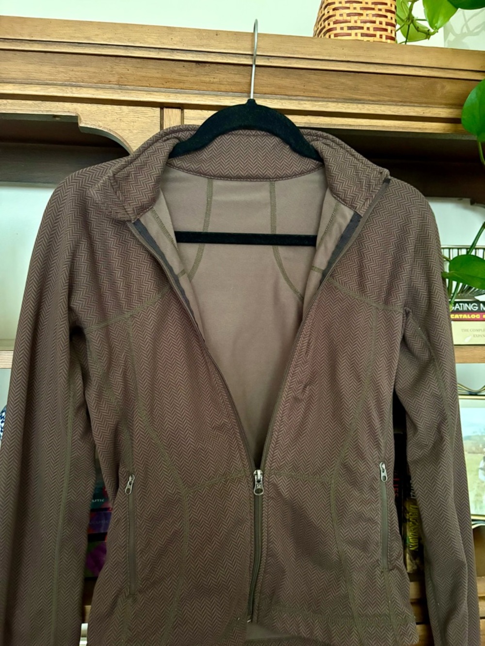 Pending - Picture 4 of 5